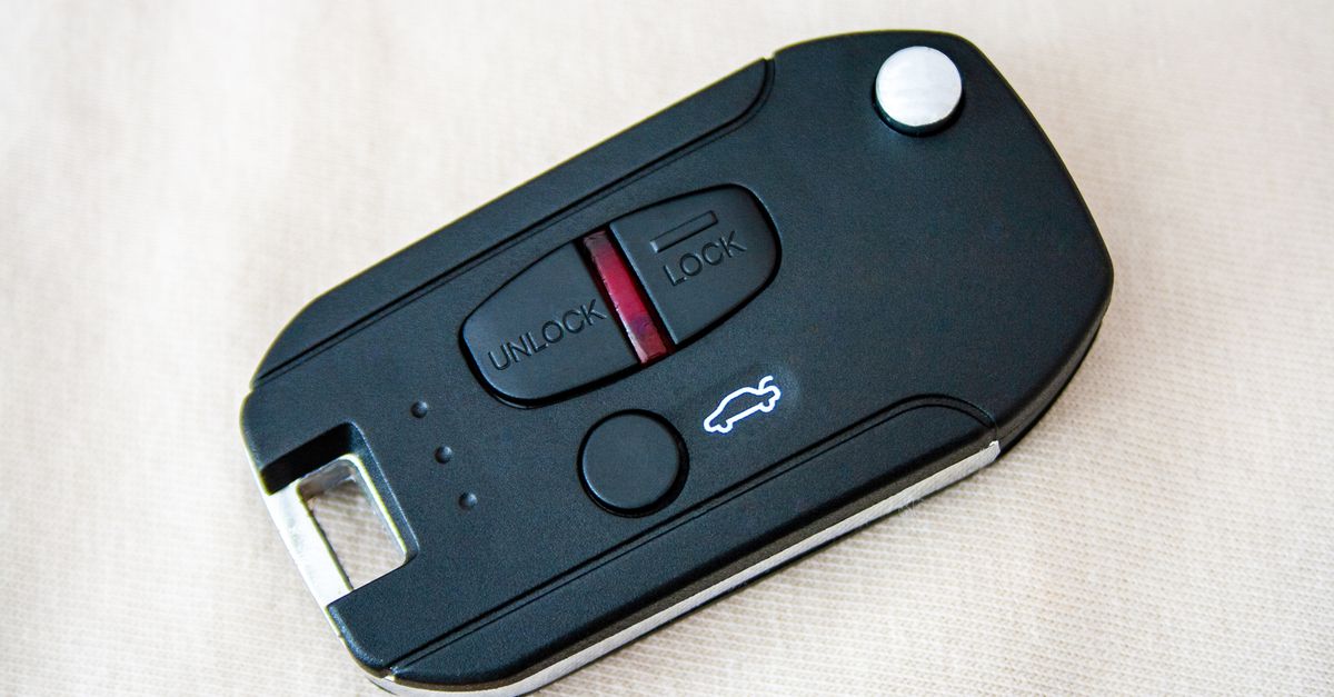 Chevrolet car key fob — West Broadway Locksmith