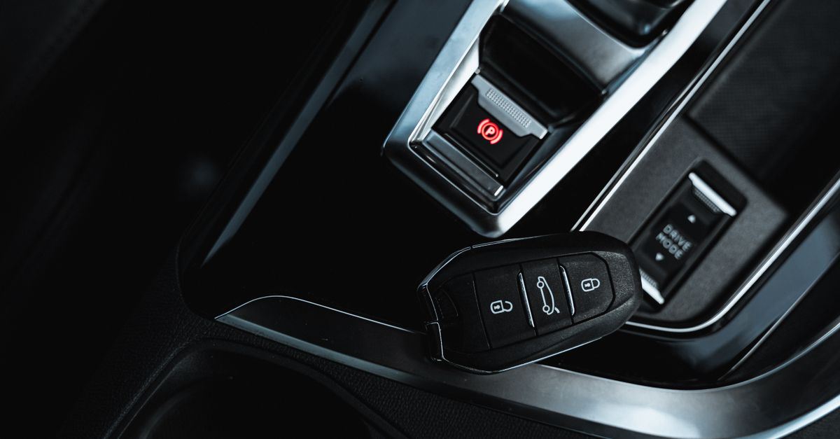 Toyota car key fob — West Broadway Locksmith