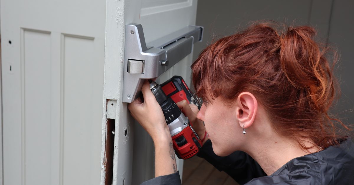 What Is the Average Locksmith Charge for Common Jobs? — West Broadway Locksmith