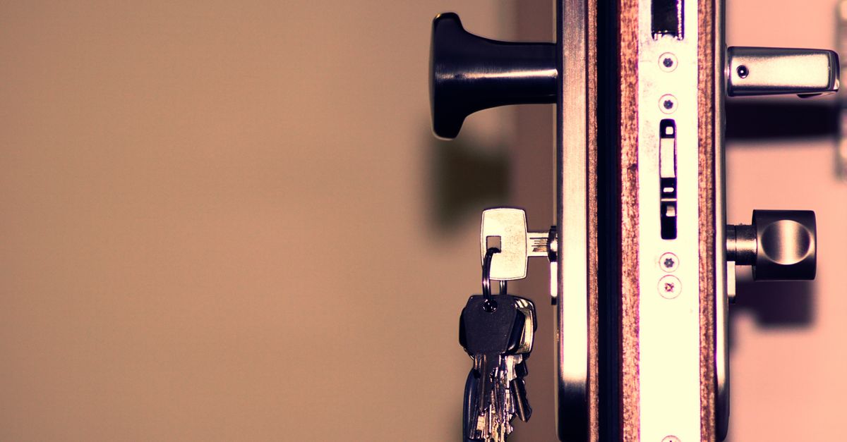 24/7 Emergency Locksmith service — West Broadway Locksmith