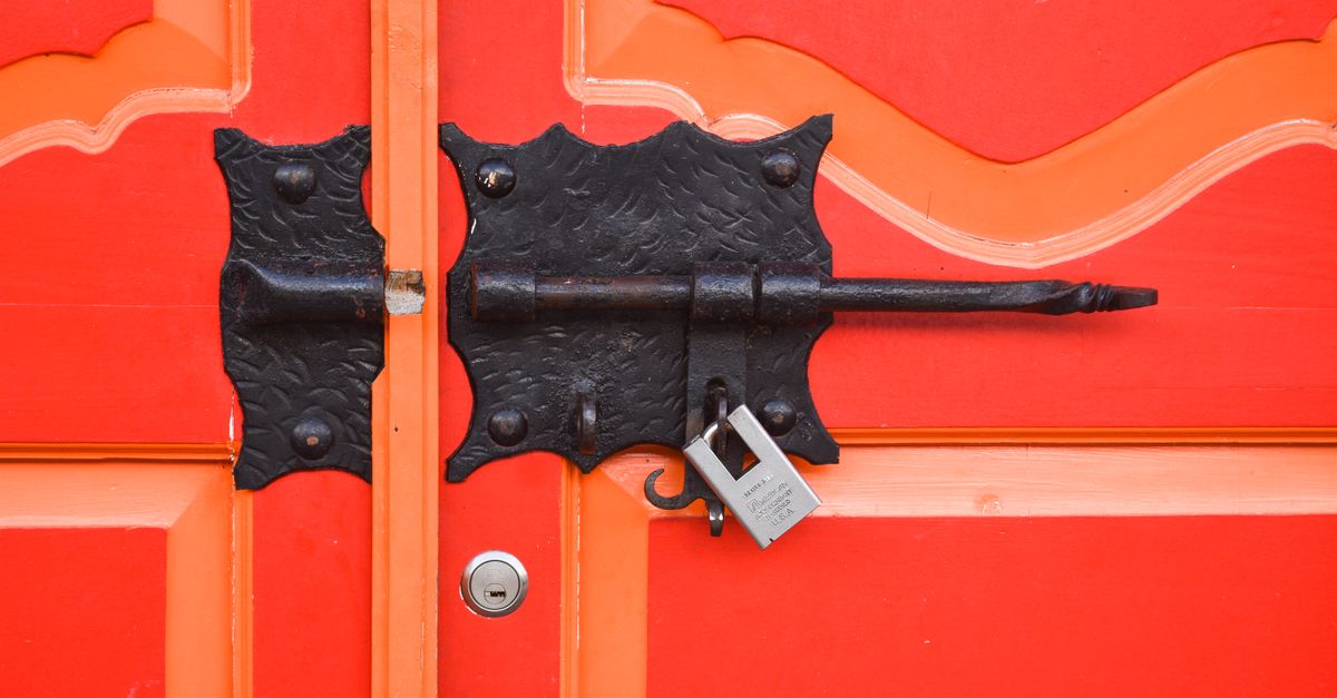 locksmith service technician — West Broadway Locksmith