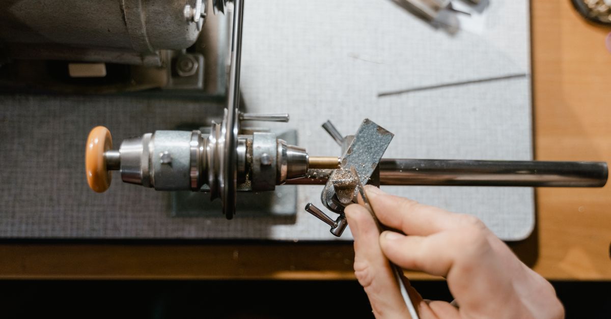 locksmith tools keys — West Broadway Locksmith