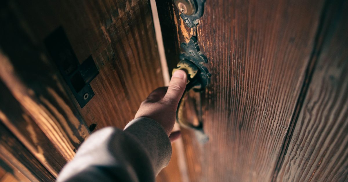 front door lock key — West Broadway Locksmith