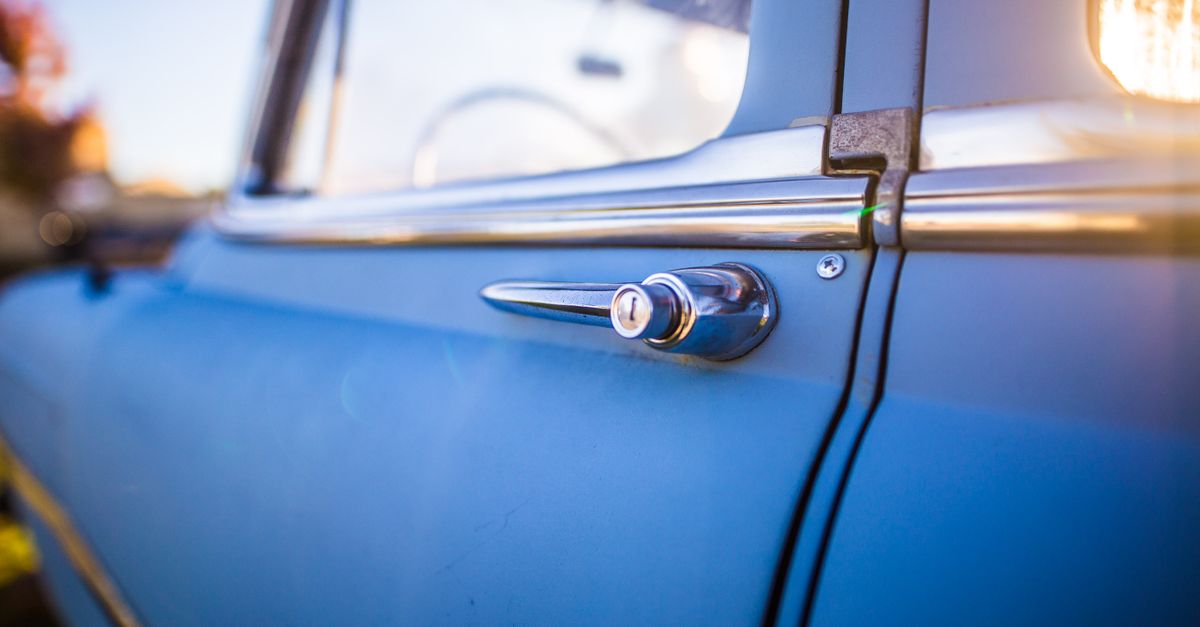 Roadside Car Lockout Service: What to Do and What to Expect — West Broadway Locksmith