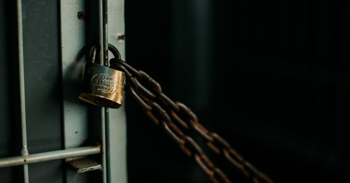Our 24-Hour Lockout Service: What Actually Happens When You Call — West Broadway Locksmith